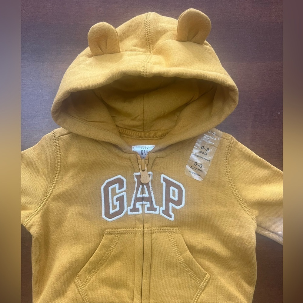 NWT - Baby Gap 0-3 months yellow zip up hoodie with ears